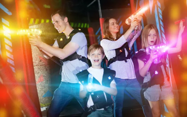 Por qué el laser tag es la actividad definitiva para un cumpleaños